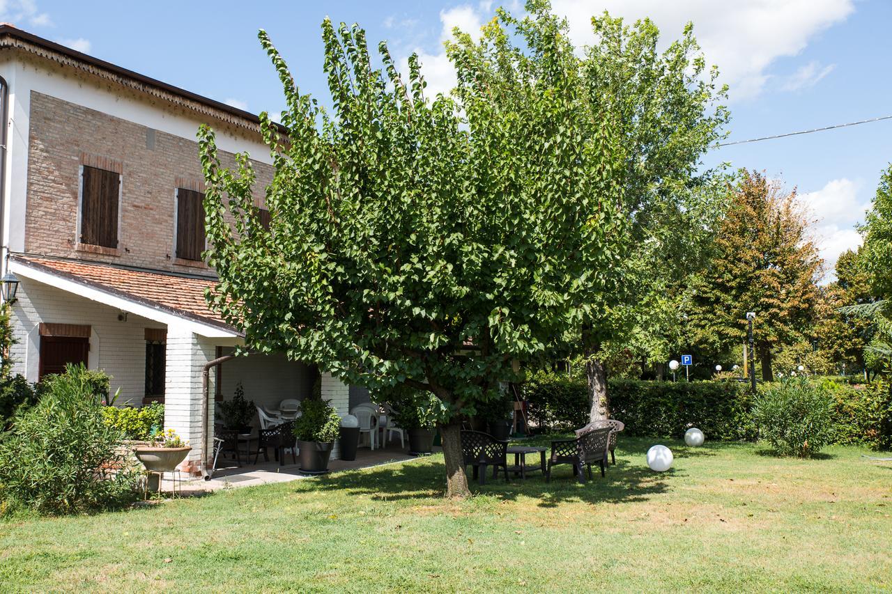 Country Resort Modena Exterior photo